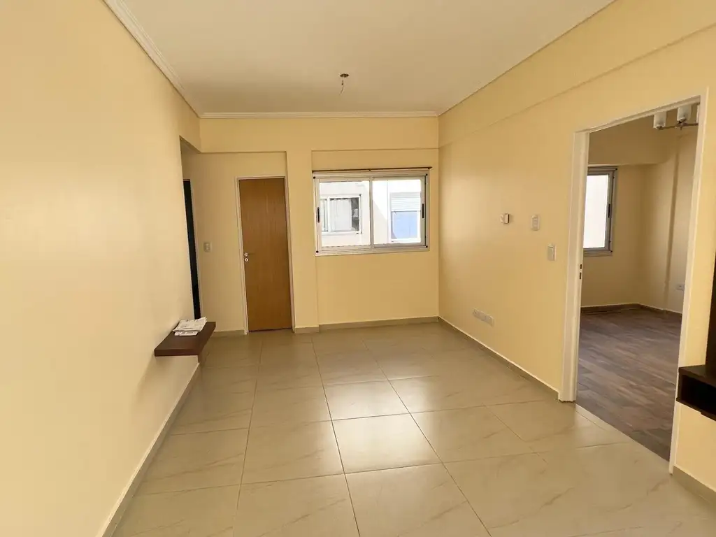 Tipo PH de 2 ambientes con terraza y parrilla propia 1 piso