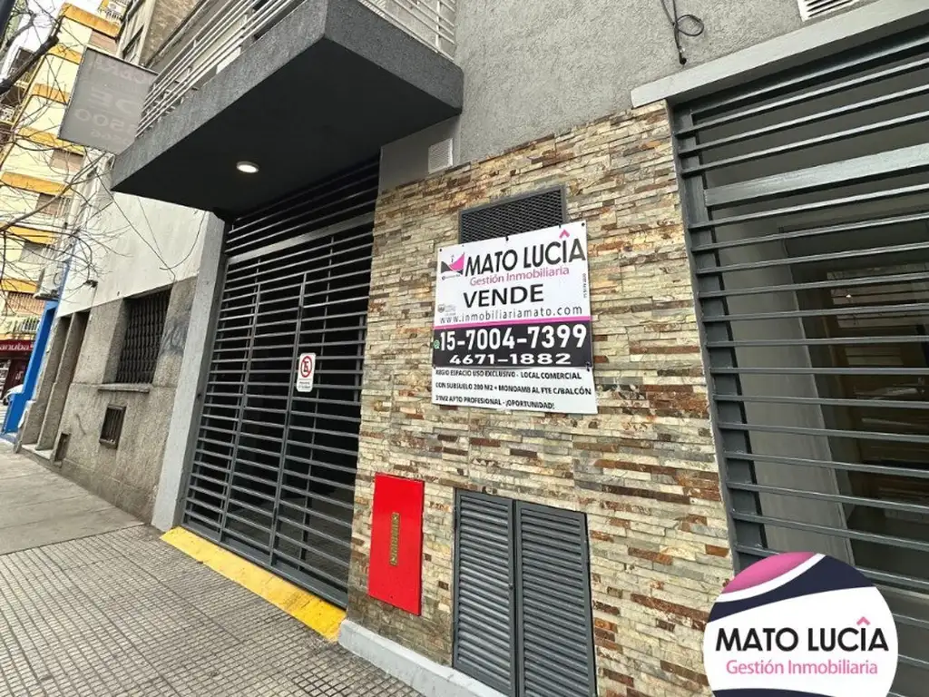 VENTA EN BLOCK - REGIO LOCAL PB + SUBSUELO 200 M2 + MONOAMB AL FTE APTO PROF.