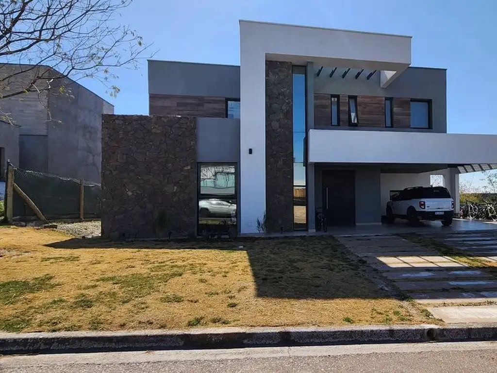 VENTA CASA B PRIVADO MENDOZA NORTE COUNTRY GOLF