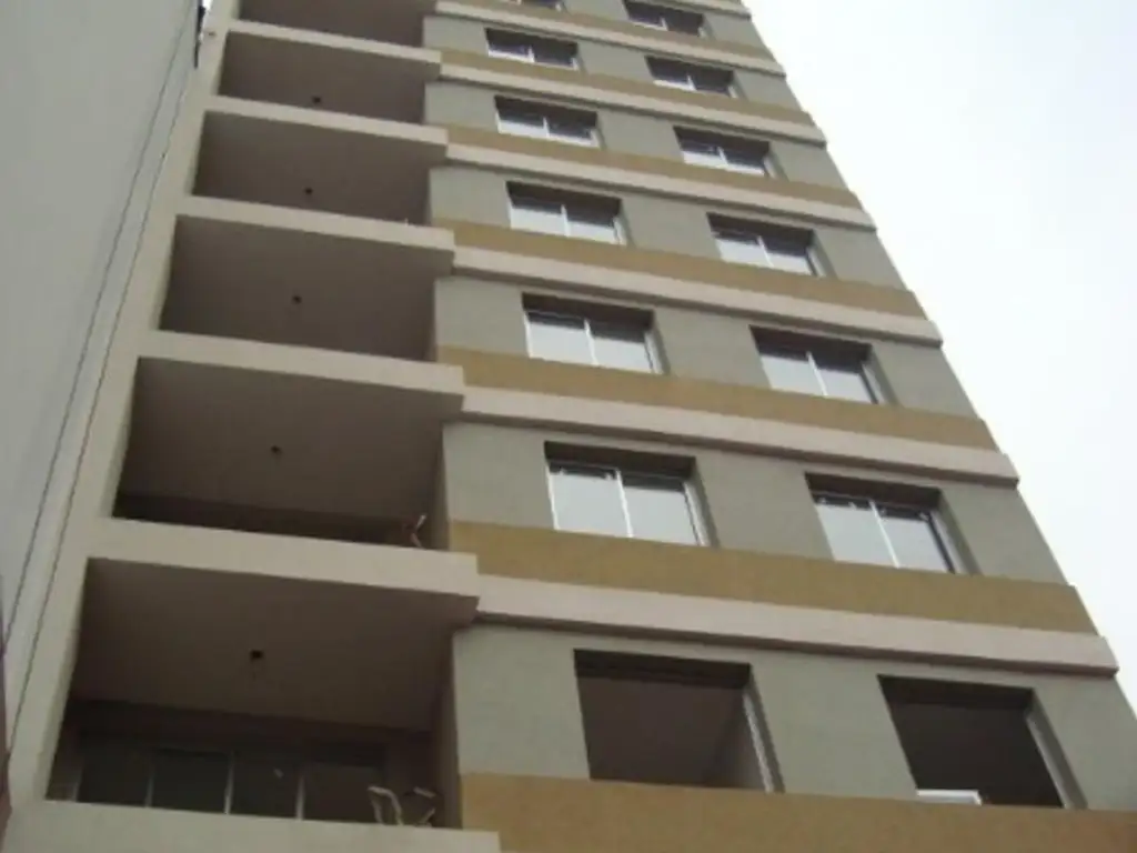 ALQUILER DEPARTAMENTO 2 AMB CONTRAFRENTE CON BALCON