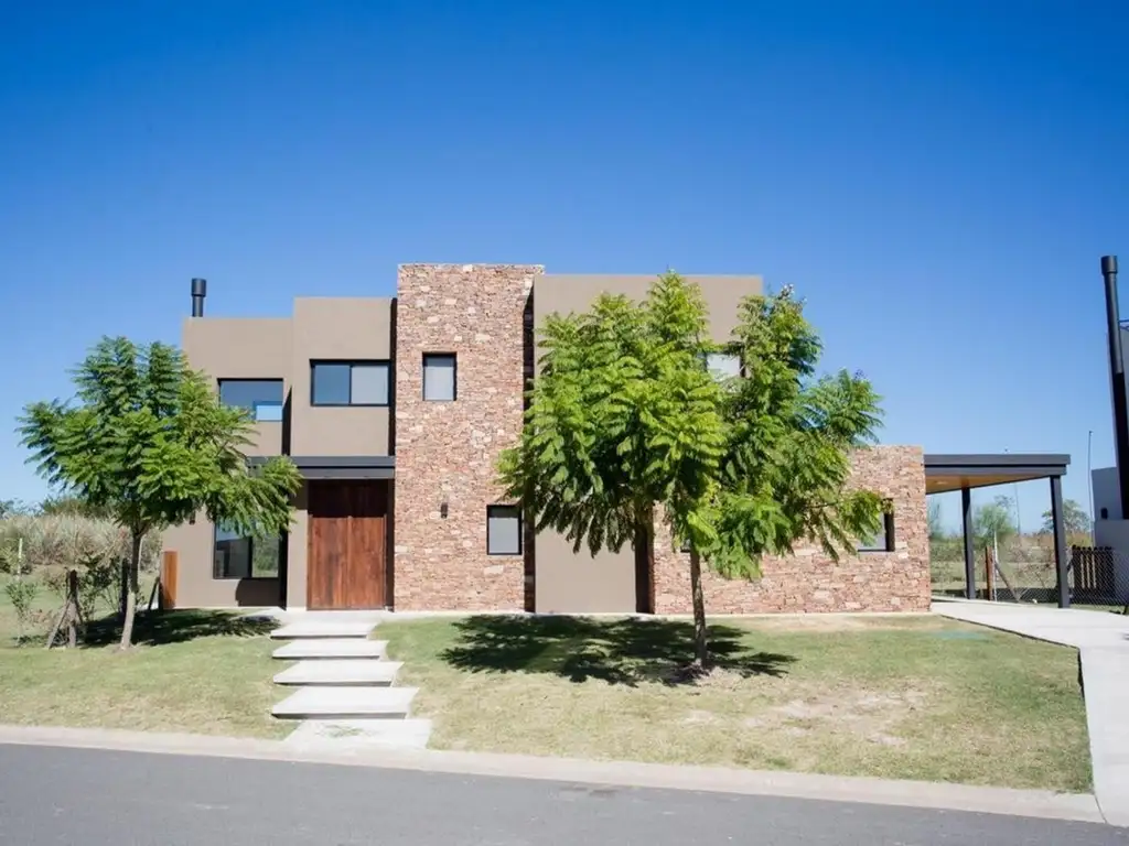 Casa En Alquiler Puertos Del Lago Barrio Vistas