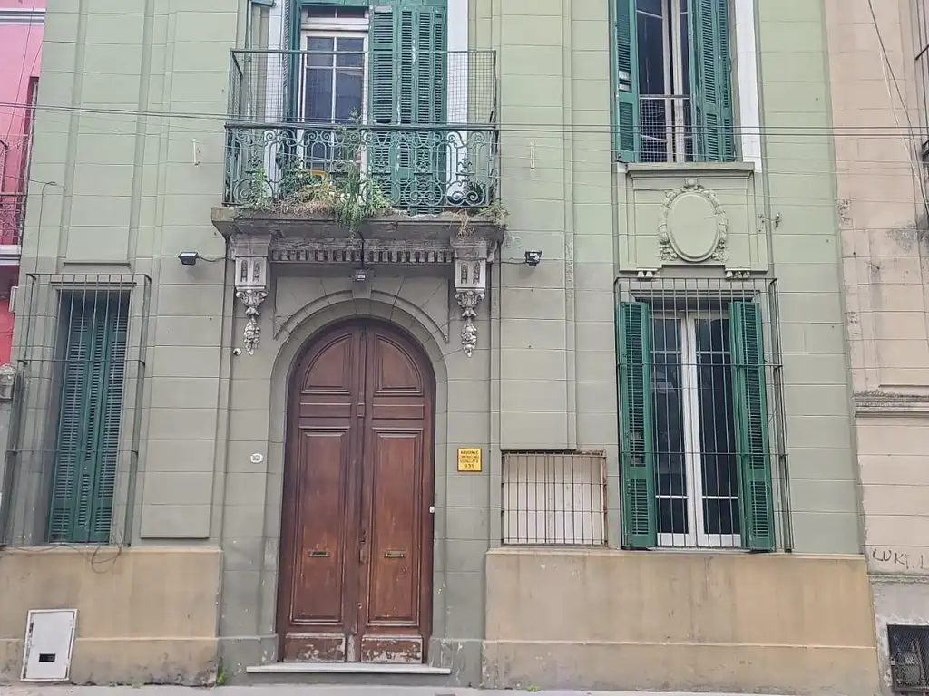 VENTA EDIFICIO CASA  A RECICLAR O TERRENO USPALLATA Y MONTES DE OCA BARRACAS