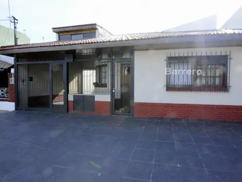 Casa - Venta - Argentina, Avellaneda - ALMIRANTE CORDERO 2000