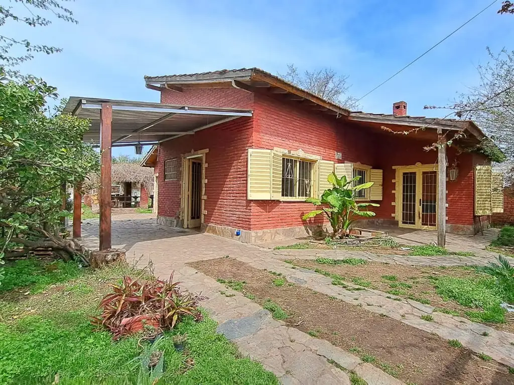 Casa Quinta con pileta en venta Matheu, Escobar