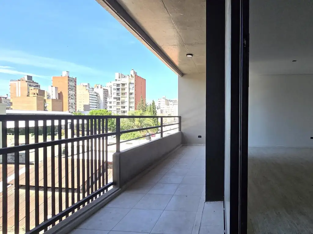 Venta. Departamento ambiente único divisible con balcón terraza. Maipú y Pasco. Abasto, Rosario.