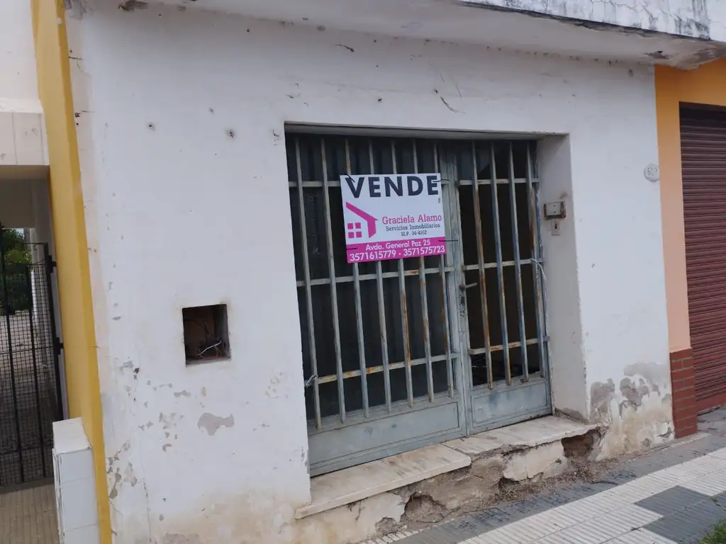 Local comercial con dependencias, patio