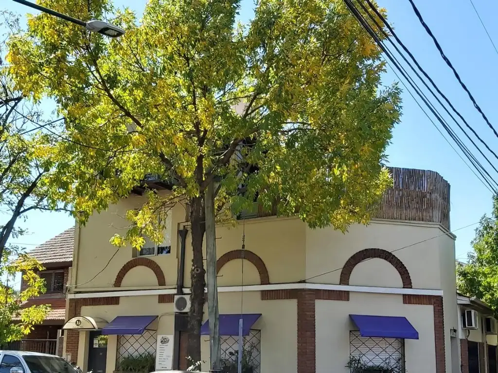 LOCAL con Vivienda en Planta alta