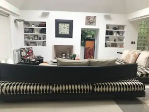 Casa en Venta con cochera