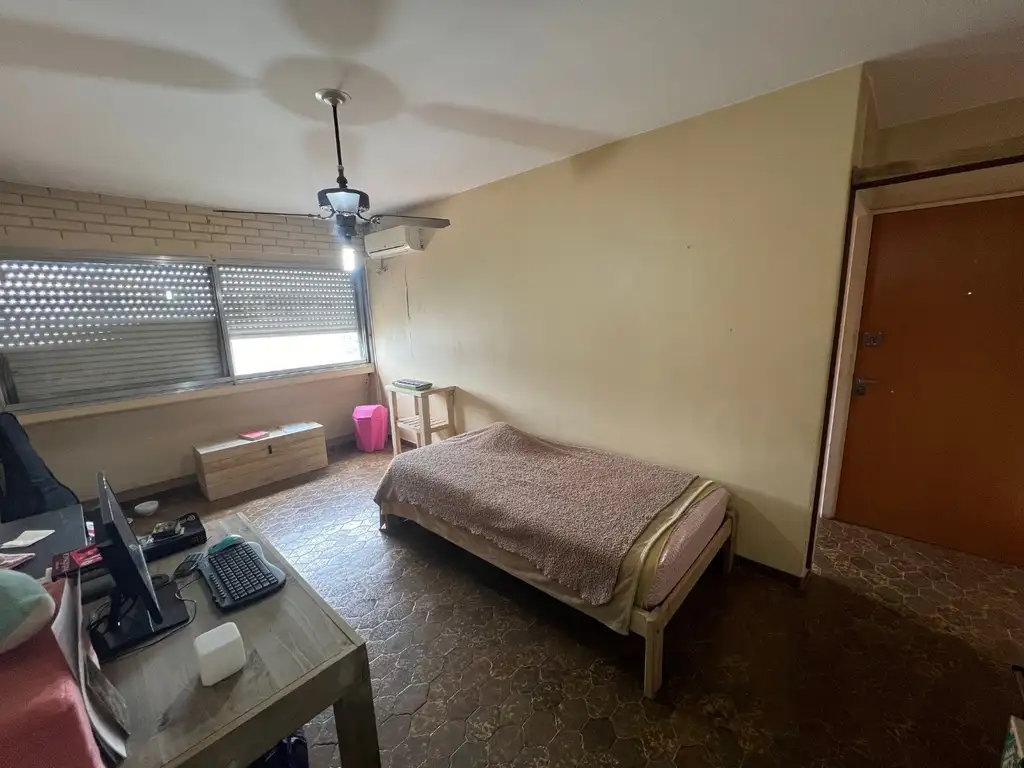 Venta Departamento 3 ambientes muy buena ubicacion - Lugano IyII Edificio 47