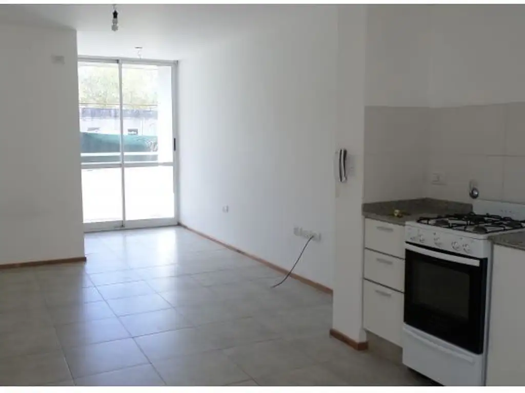 Departamento Monoambiente c/ balcón - Pueyrredon 1400