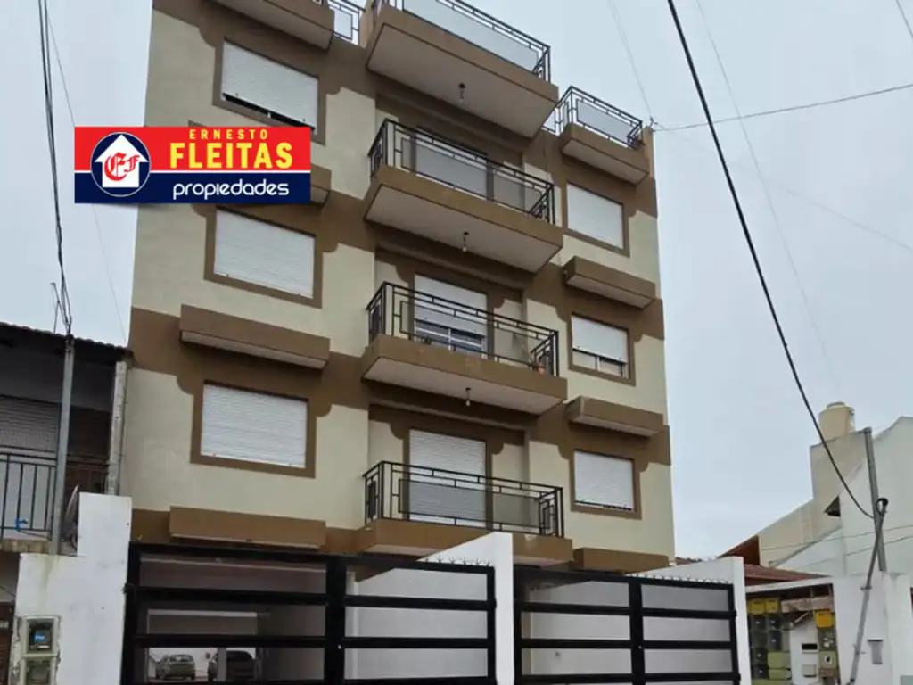 VENTA departamento de 3 ambientes - Villa Luzuriaga