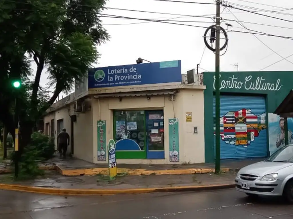 3 LOCALES Y GALPÓN ITUZAINGÓ NORTE