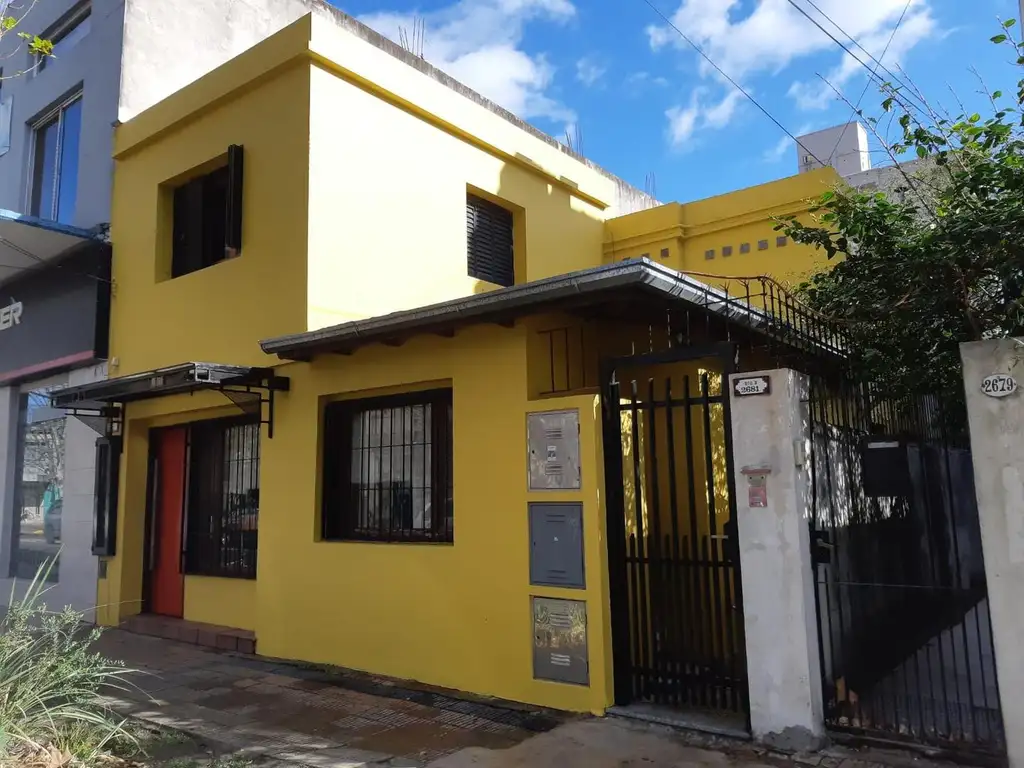 Venta PH 2 ambientes y escritorio - Caseros