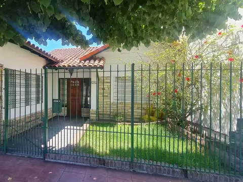 ALQUILER DE CASA EN CASTELAR SUR