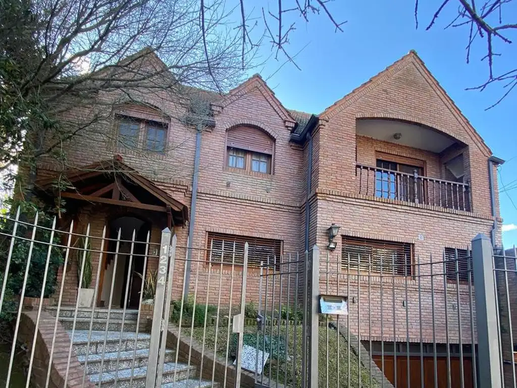 Casa en  Martinez Libertador al rio