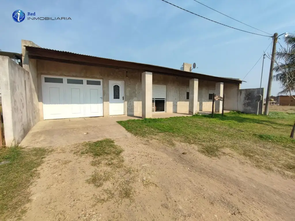 CASA AMPLIA CON 4 DORMITORIOS CON QUINCHO PUEBLO BELGRANO