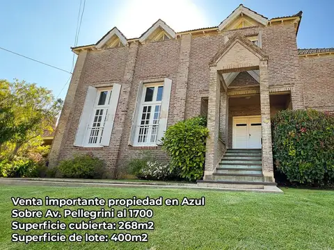 VENTA IMPORTANTE CASA DE TRES DORMITORIOS EN AZUL