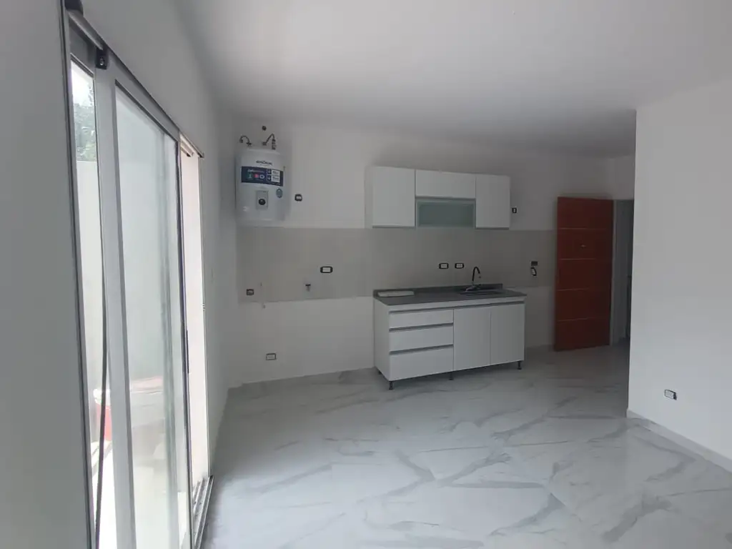 VENTA DEPARTAMENTO 2 AMB+PATIO PARQUE AVELLANEDA A ESTRENAR FINANCIA 50%