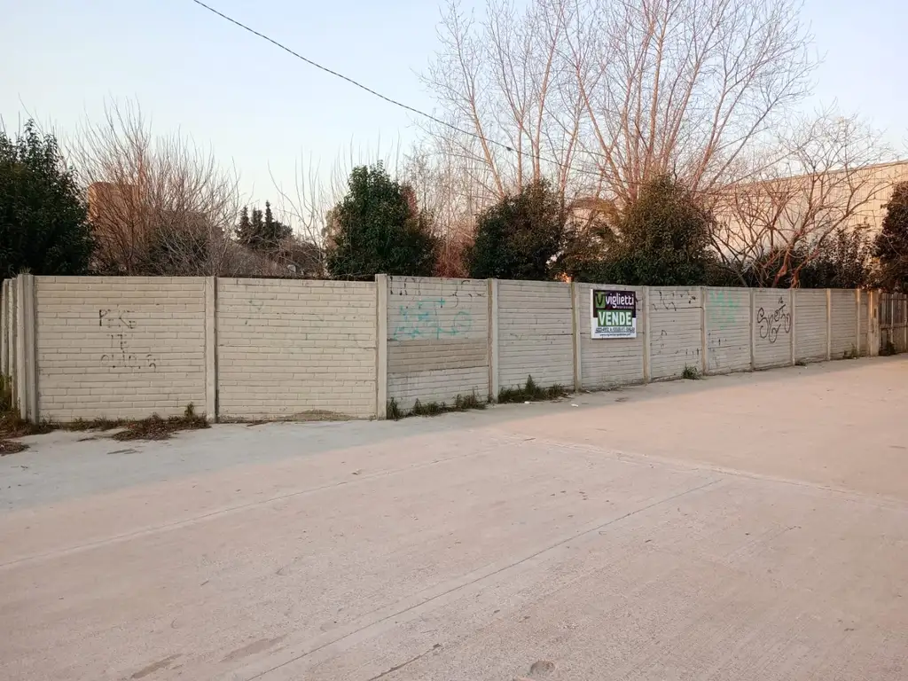 GRAN LOTE EN ESQUINA SOBRE CAMINO GENERAL BELGRANO EN SOURIGUES