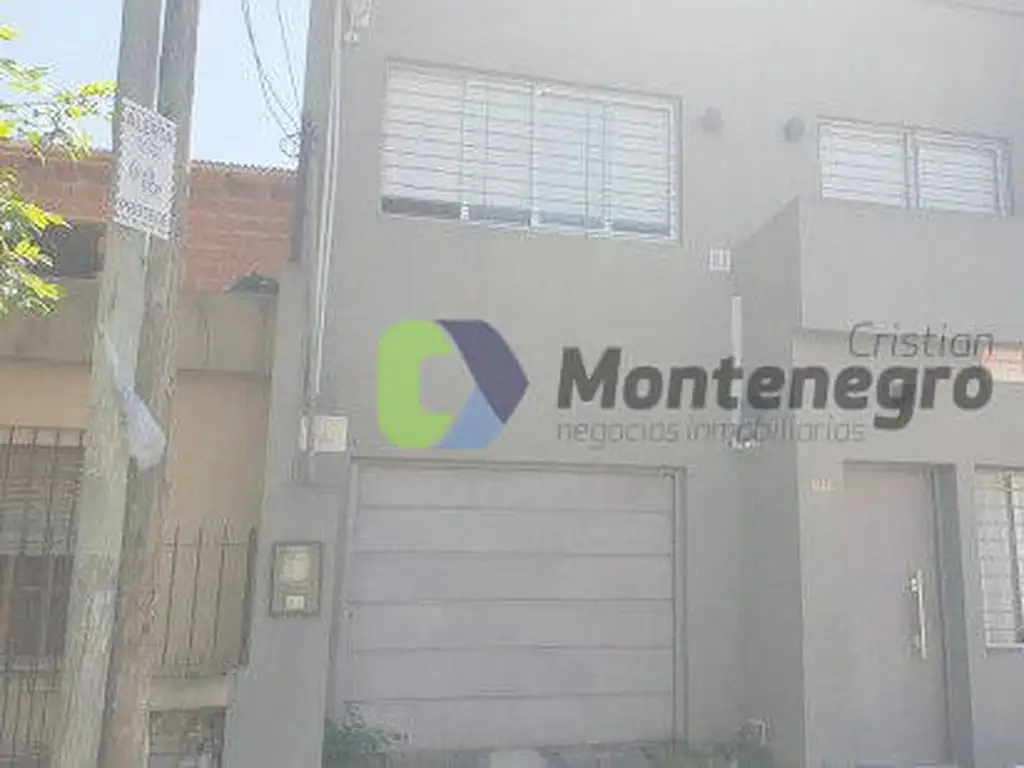 Casa - Venta - Argentina, Berazategui - Calle 135 1600