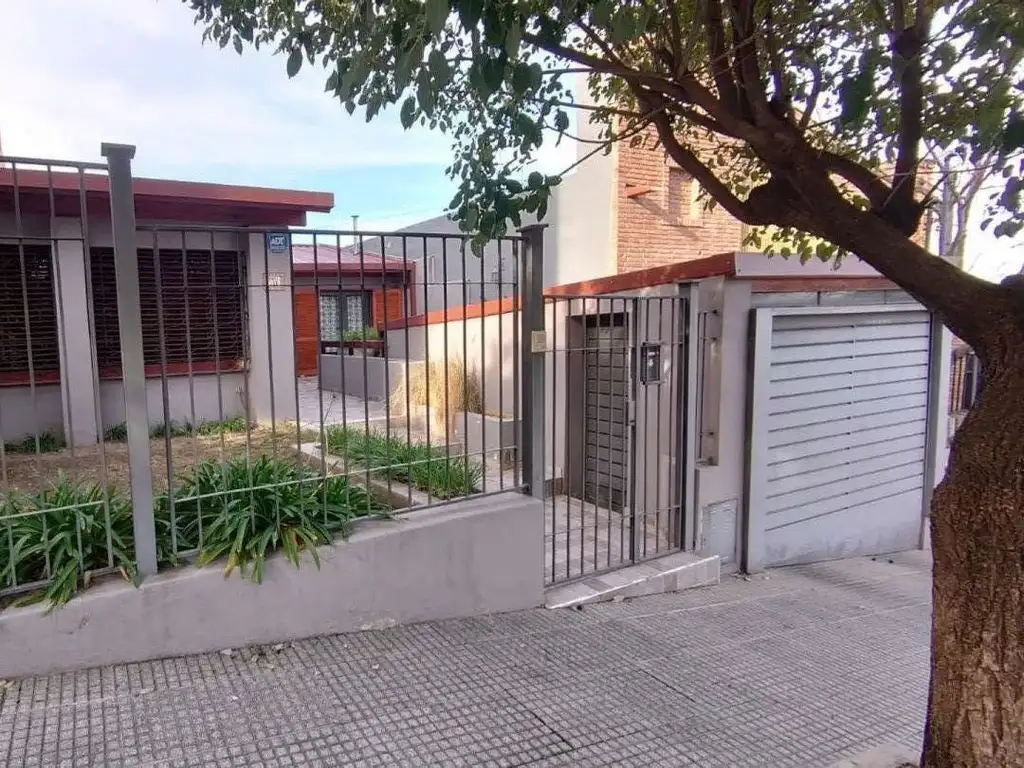 SE VENDE EXCELENTE CASA EN LOMAS DE SAN MARTIN - CORDOBA