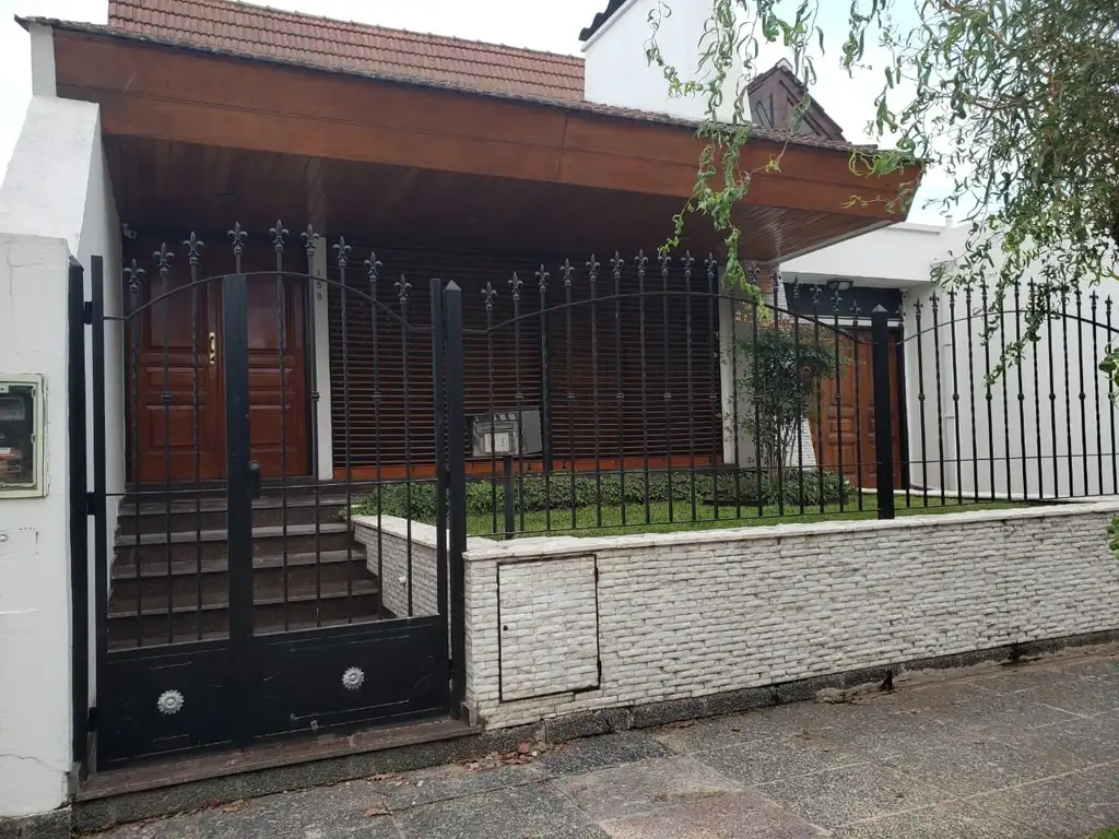 Hermosa Casa en Gral.Rodriguez