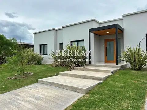 Casa en Venta en San Matías Area 5 Escobar lote de 897,54 m2