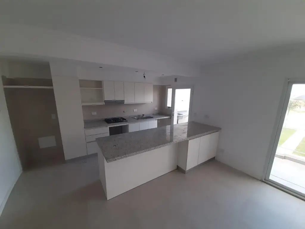 Departamento estilo Dúplex en Altos de Maschwitz - 4 AMB de Pozo