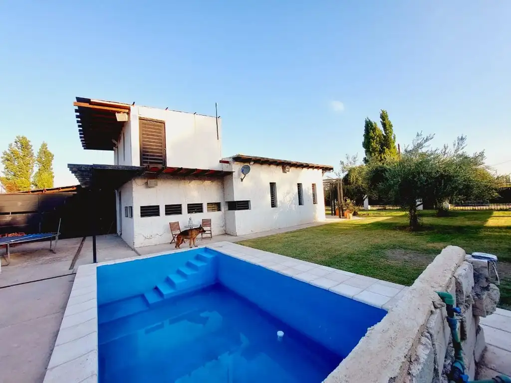 CASA EN VENTA RODEO DE LA CRUZ GUAYMALLÉN