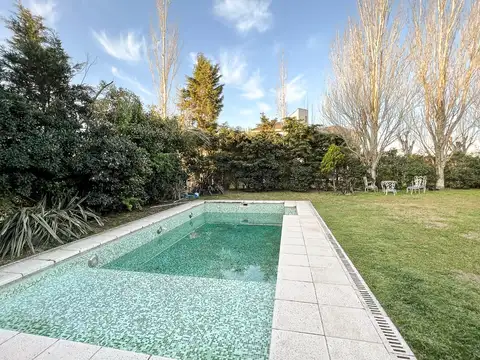 Sargento Cabral 2800 - 3 dormitorios con cochera