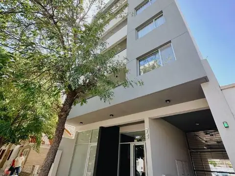 Departamento en venta de 2 dormitorios c/ cochera en Centro