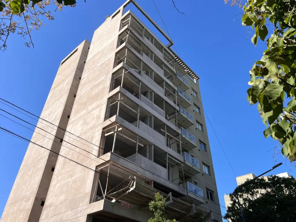 Venta de Departamento de 1 dormitorio  Avenida 38 entre 13 y 14  La Plata