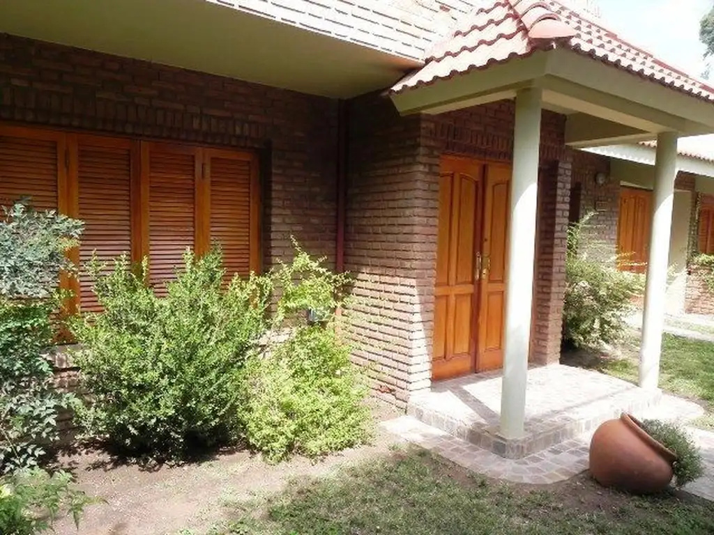 Casa - Venta - Argentina, San Luis - Dr. Alejandro Canale Canova 1136