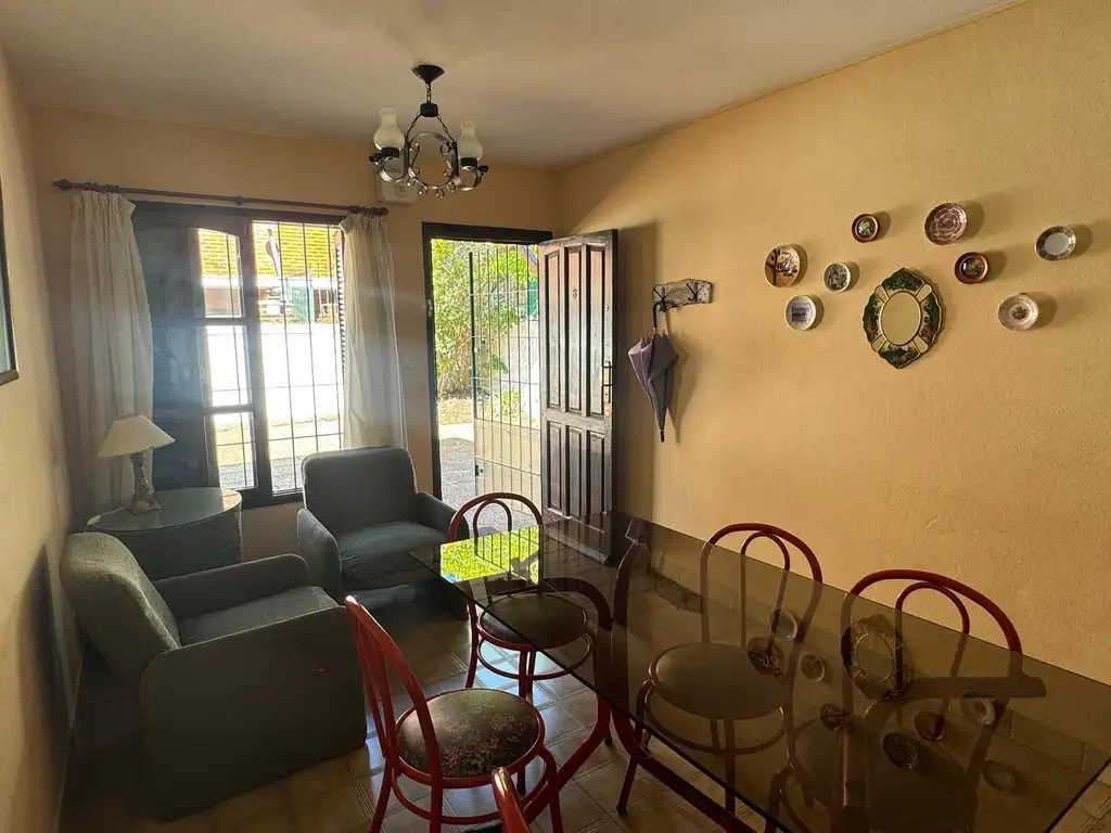 DUPLEX EN VENTA SAN BERNARDO -PATIO Y PARRILLA - COCHERA PARA DOS AUTOS