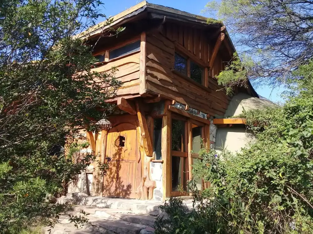 VILLA LOS AROMOS VENDO PROPIEDAD ECOLOGICA  3 en 1:CASA   IGLÚ  CASITA