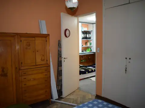 F Doblas 100, Piso 5