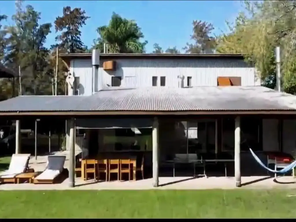 Casa en  Venta 7 Ambientes en Villa de Mayo, Malvinas Argentinas