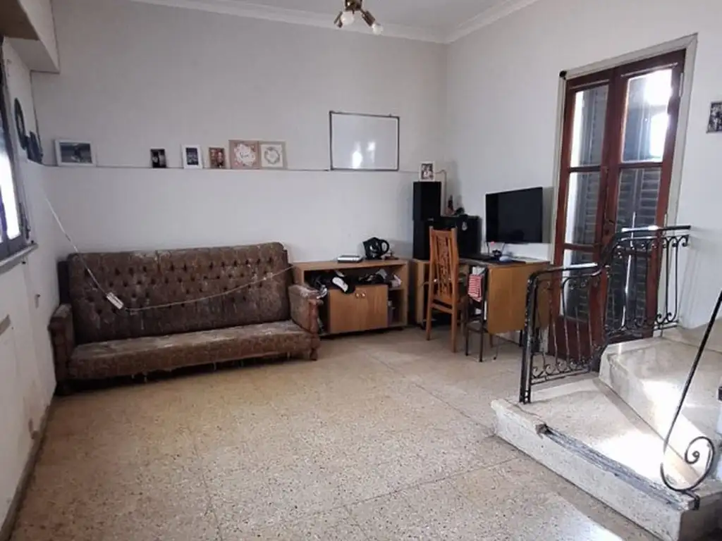 CASA EN VENTA - LA PLATA