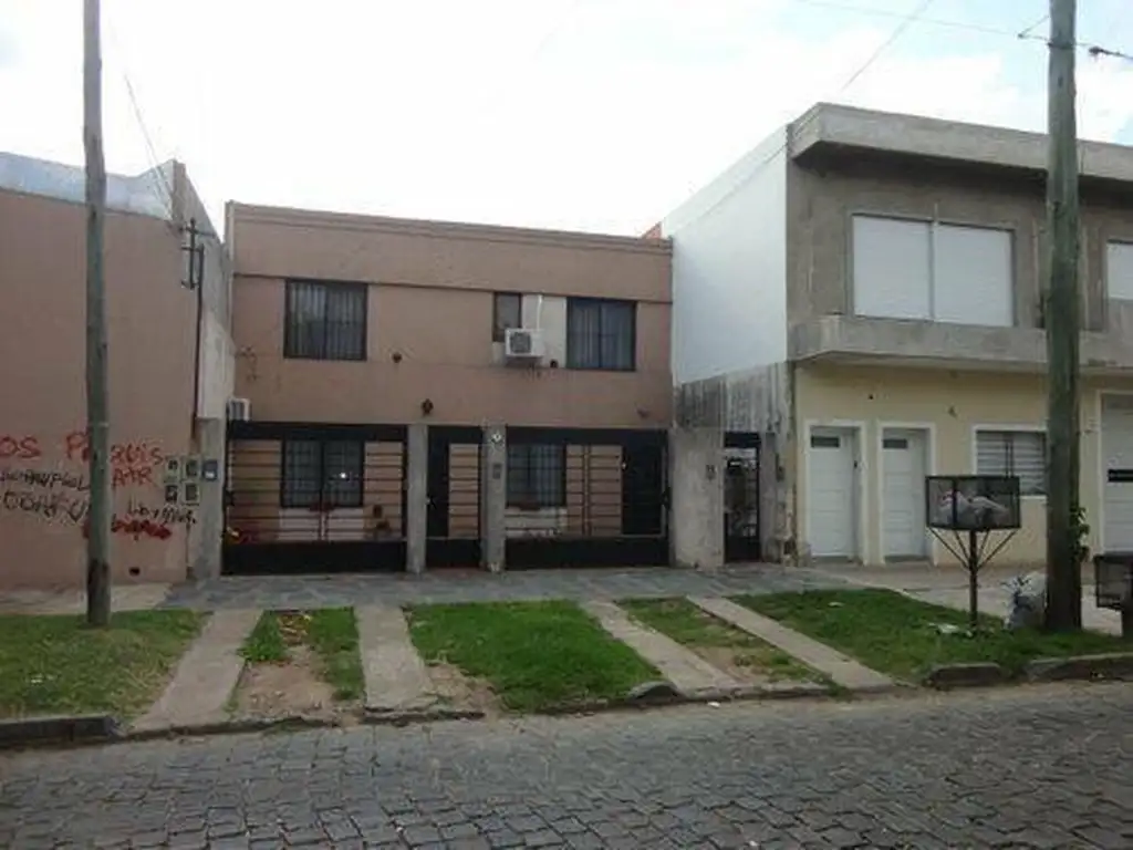 DEPARTAMENTO 3 AMBIENTES - BANFIELD - ESTE, GRAN BS. AS. SUR