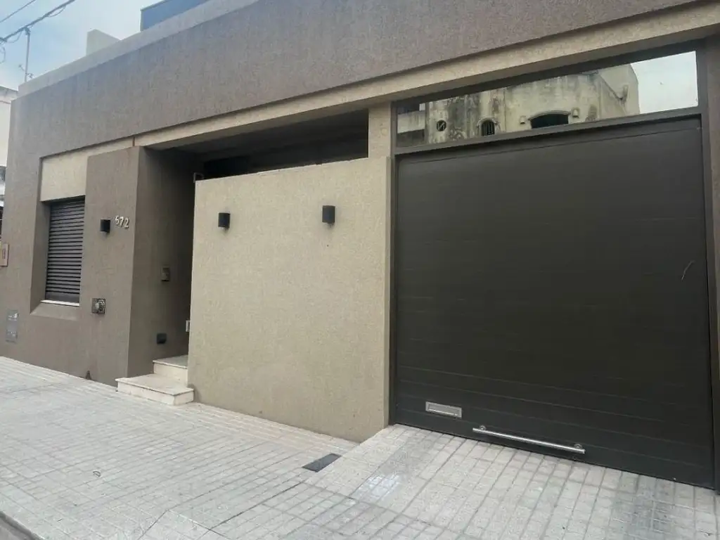 Casa en venta en rafaela, barrio pizzurno