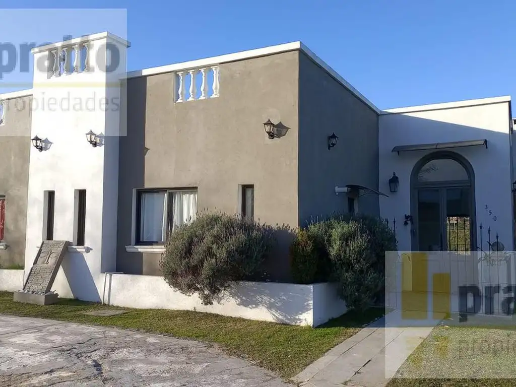 Casa en venta de 4 dormitorios en El Cantón Golf