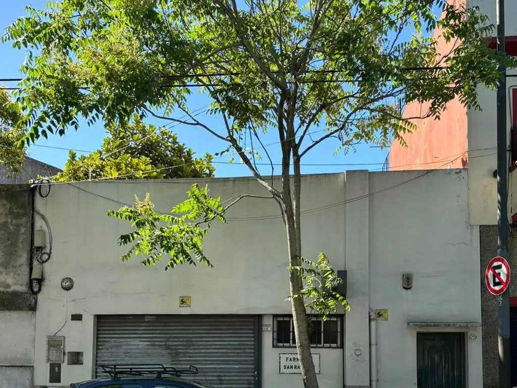 OPORTUNIDAD   Casa Lote propio (funcionaba una farmacia venta y elaboración  )