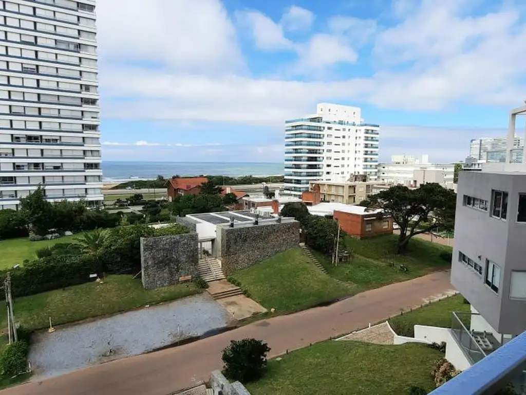 Departamento en Playa Brava