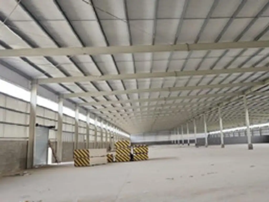 Nave Industrial De 8000m2 En Alquiler En Espacio Nova Cannin