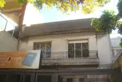 PH sin expensas- Balcón Frente- Terraza- Av. E.Perón y Directorio Entrada Indep. Whatsapp 1130672562