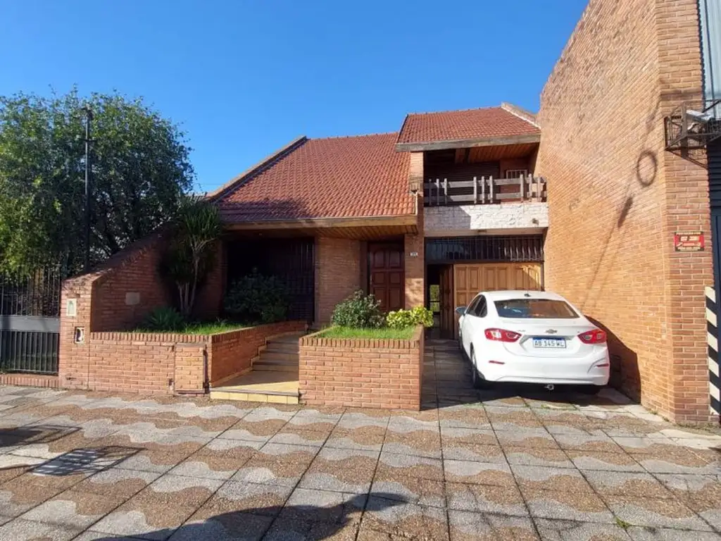 Casa - Venta - Argentina, Lanús - FARREL , JUAN 1900