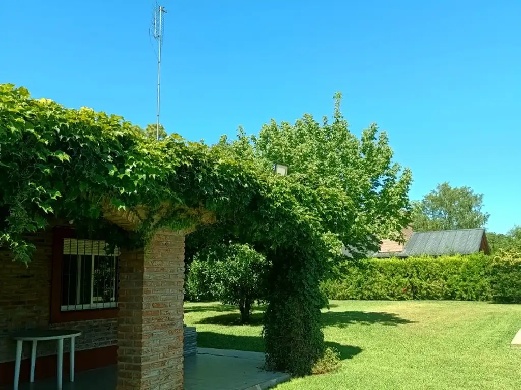 FIN DE SEMANA EN ROLDAN. 2400 M2 DE TERRENO PARQUIZADOEN UNA ZONA BELLISIMA