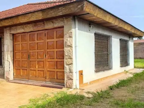 Venta Chalet 4 Amb - S/lote 17x47 - Oportunidad E Ideal Inve