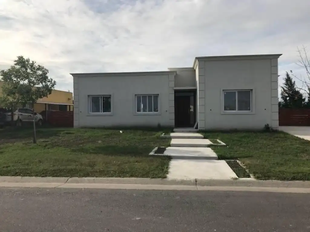 De oportunidad cómoda Casa en precio increíble en el Barrio Privado San Gabriel.