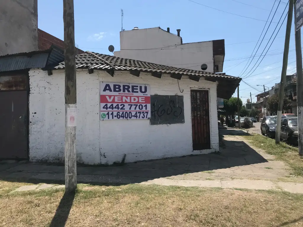 CASA VILLA CELINA "EMPRENDIMIENTO" SOBRE TERRENO DE 1167 X 19.87 CALLES RAVA Y M. THOMPSON